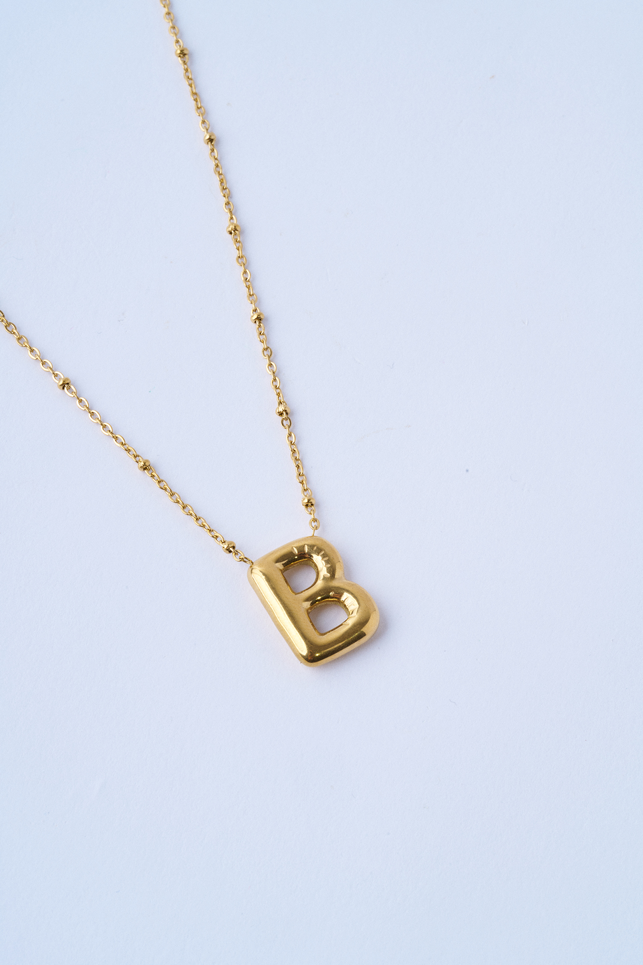 B Harfli Balon Çelik Kolye