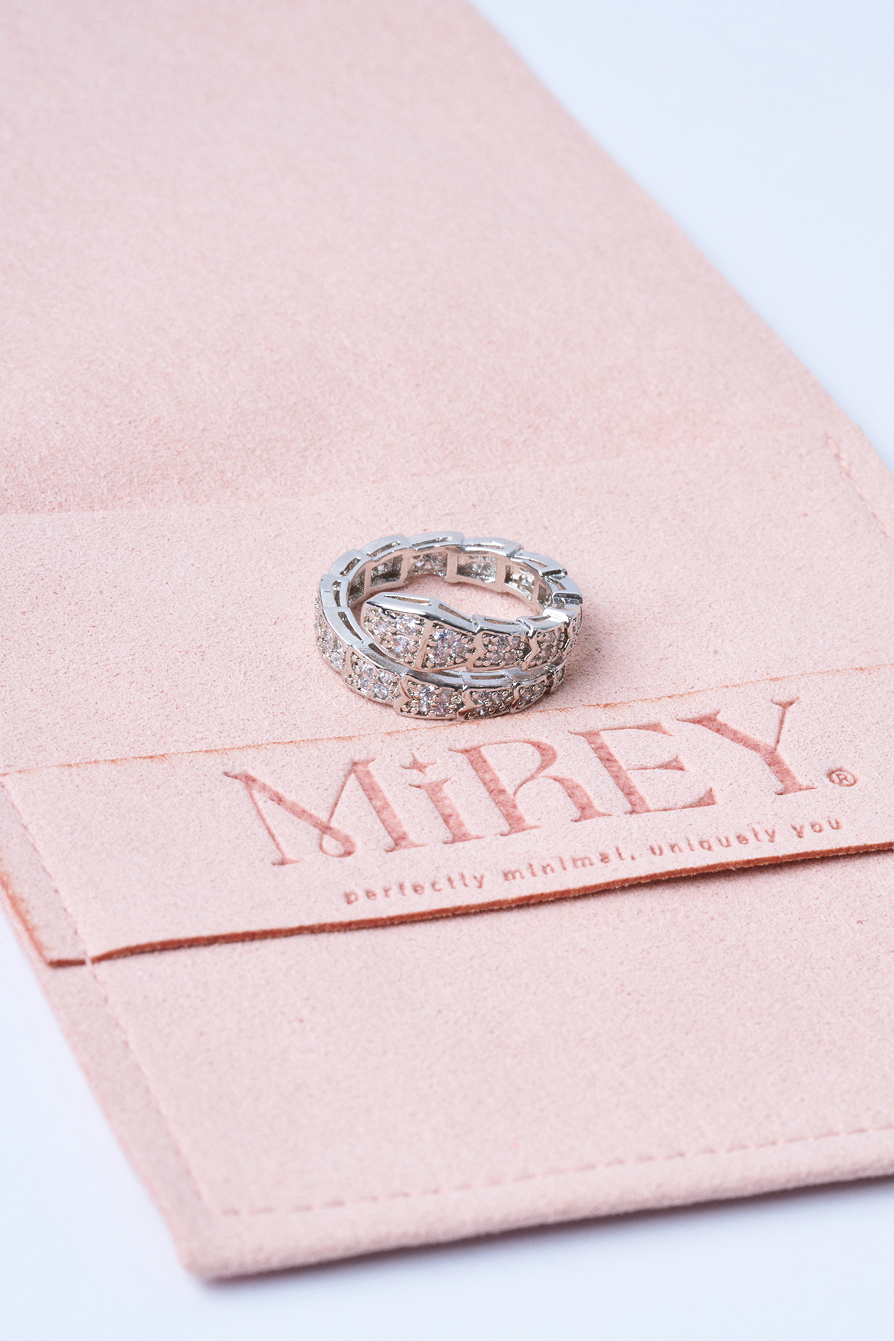 BoldSnake Taşlı Ayarlanabilir Çelik Yüzük - 6