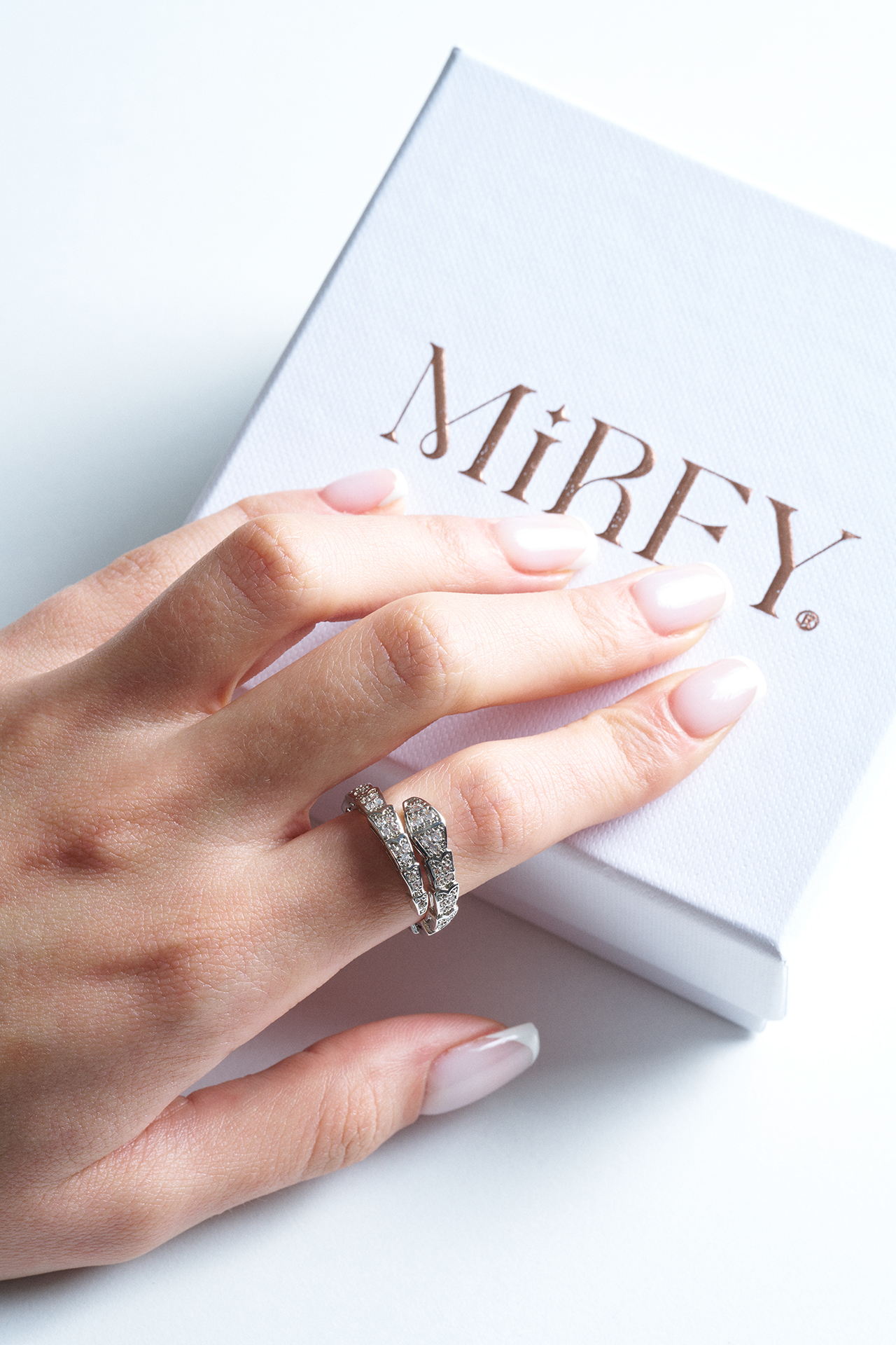 BoldSnake Taşlı Ayarlanabilir Çelik Yüzük - 2