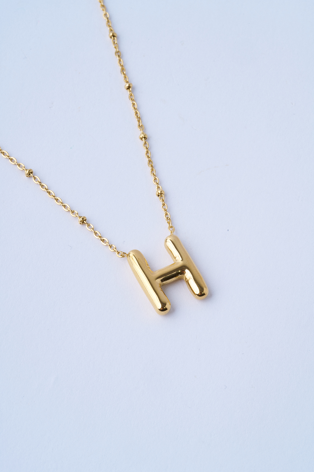 H Harfli Balon Çelik Kolye