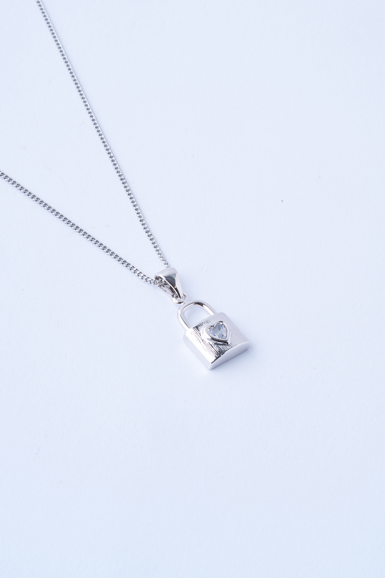 Locked Silver Çelik Kolye