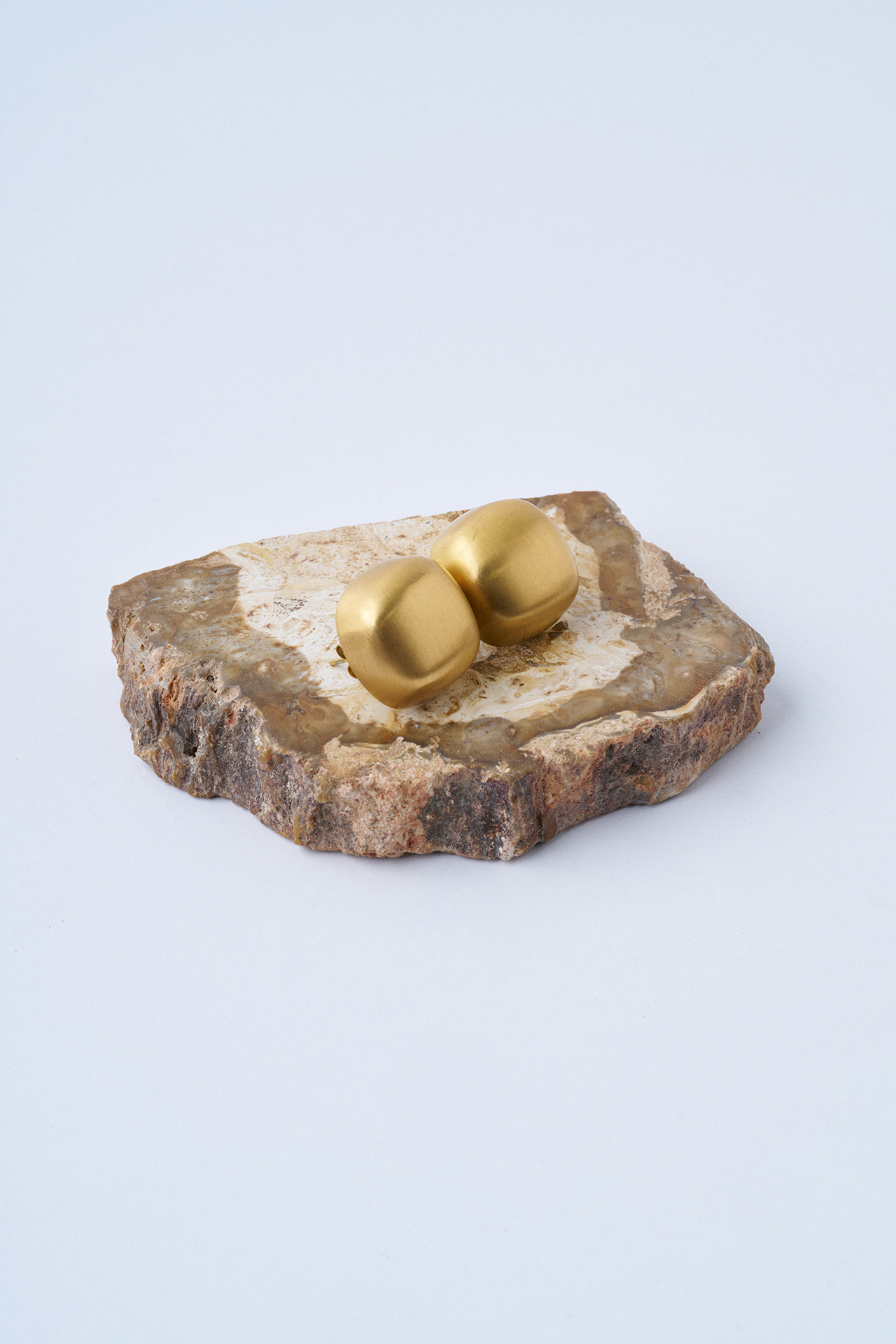 Matte Round Gold Çelik Küpe - Mirey (1)