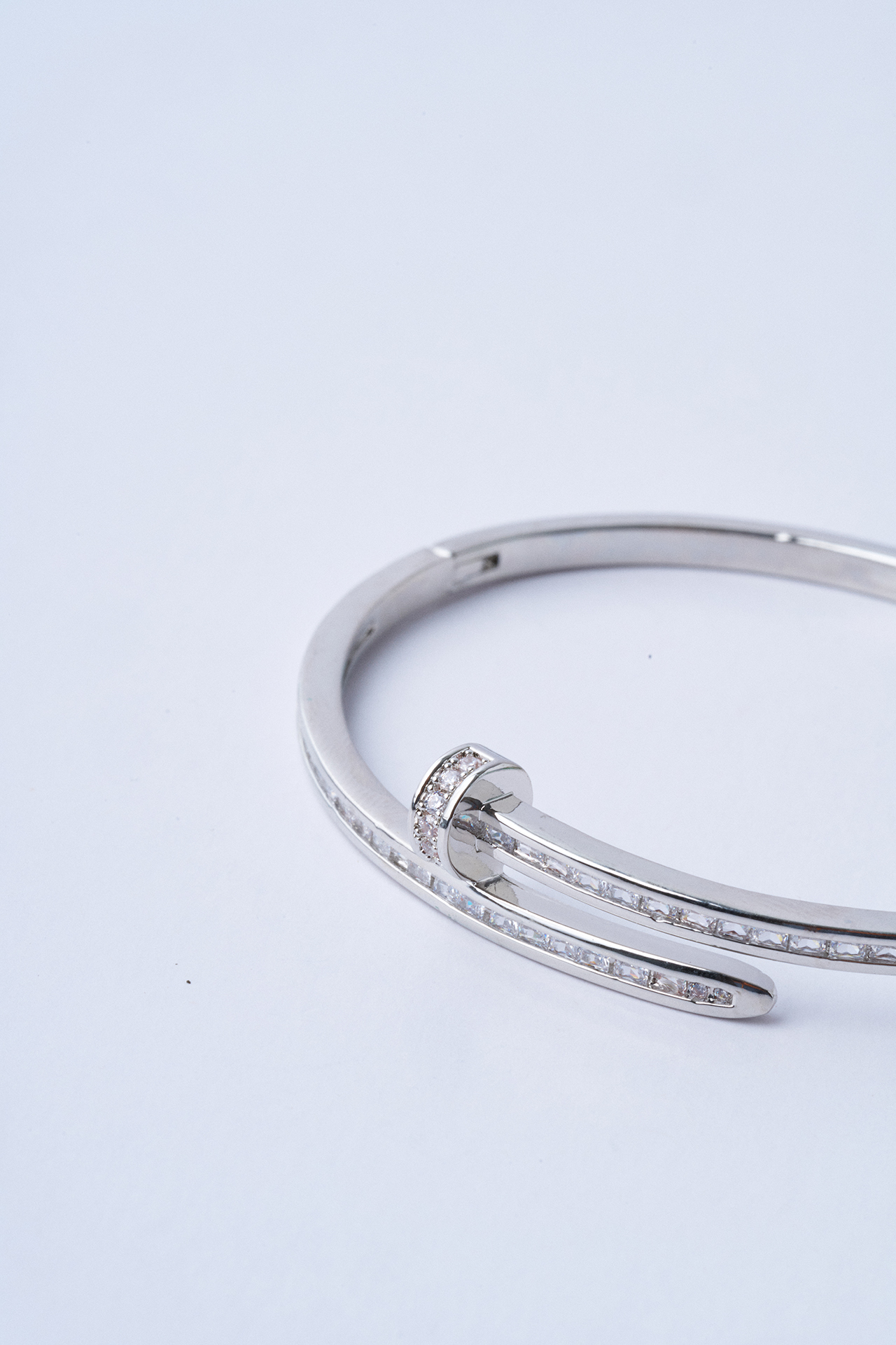 Taşlı Çivi VIP Çelik Bileklik - Mirey (1)